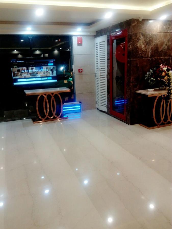 เดอะ แกรนด์ ปาริเซียง Hotel เดลี ภายนอก รูปภาพ