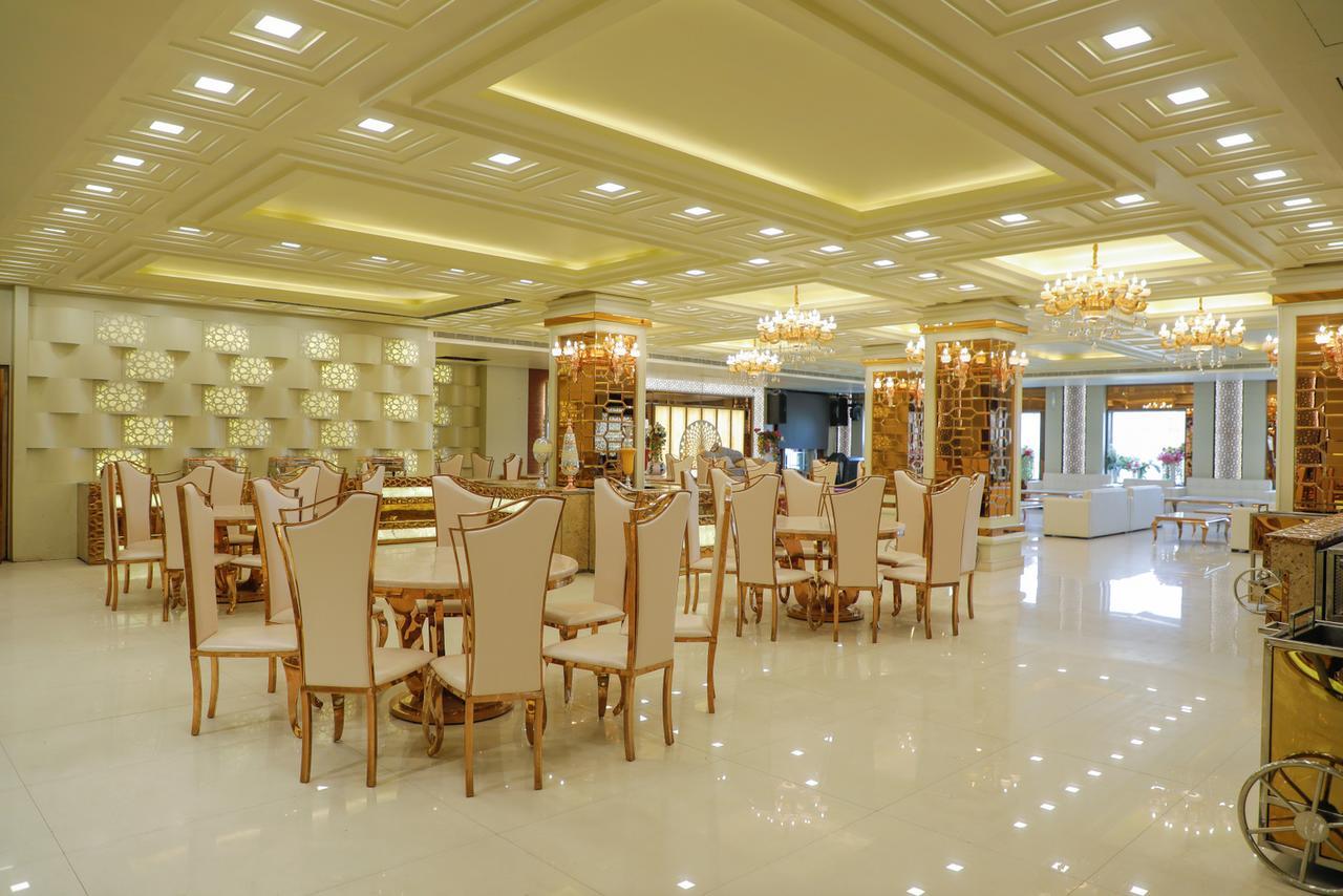 เดอะ แกรนด์ ปาริเซียง Hotel เดลี ภายนอก รูปภาพ